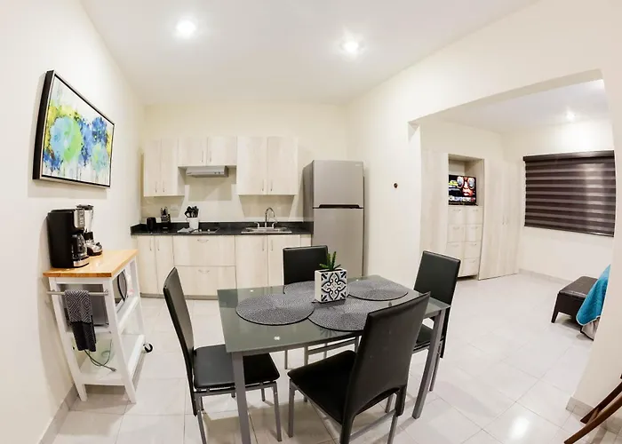 Cozy Sudio In The Heart Of Downtown. Walk Cabo #4 *